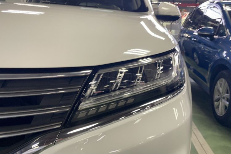 Used Roewe RX5 2017 20T Two-Wheel Drive Automatic Internet Elite Edition Left Front Headlight