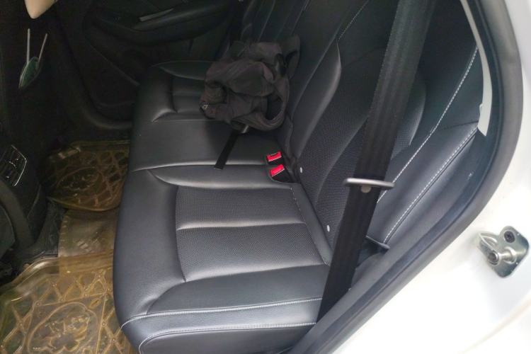 Used Roewe RX5 2017 20T Two-Wheel Drive Automatic Internet Elite Edition Left Rear Seat