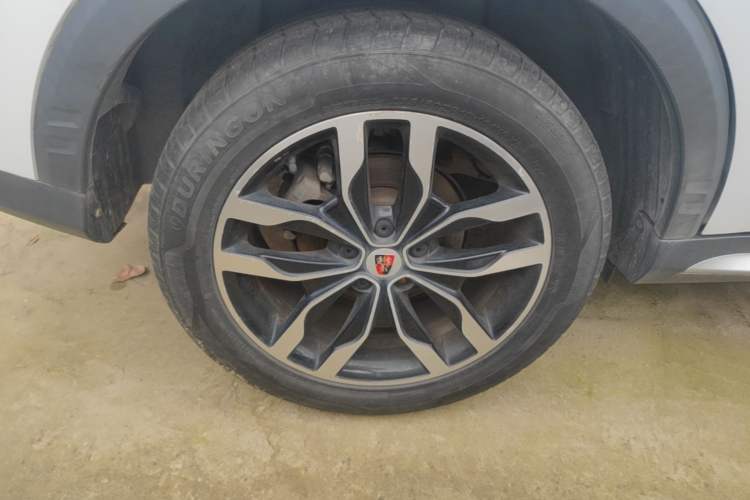 Used Roewe RX5 2017 20T Two-Wheel Drive Automatic Internet Elite Edition Right Rear Wheel Hub