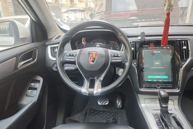 Used Roewe RX5 2017 20T Two-Wheel Drive Automatic Internet Elite Edition Steering Wheel