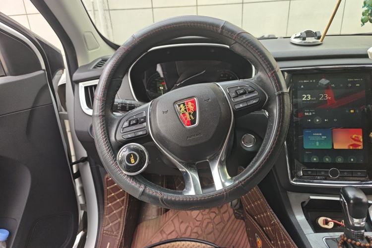 Used Roewe RX5 2017 20T Two-Wheel Drive Automatic Internet Elite Edition Steering Wheel