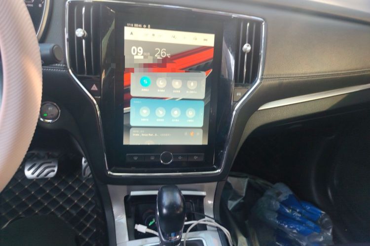 Used Roewe RX5 2018 20T Two-Wheel Drive Automatic Internet Smart Luxury Edition Audio And AC Panel