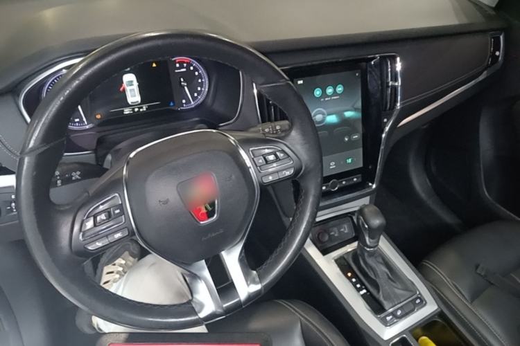 Used Roewe RX5 2018 30T Two-Wheel Drive Automatic Internet Smart Edition Center Console