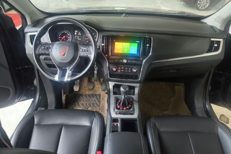 Used Roewe RX5 2018 20T Two-Wheel Drive Manual Flagship Edition Center Console