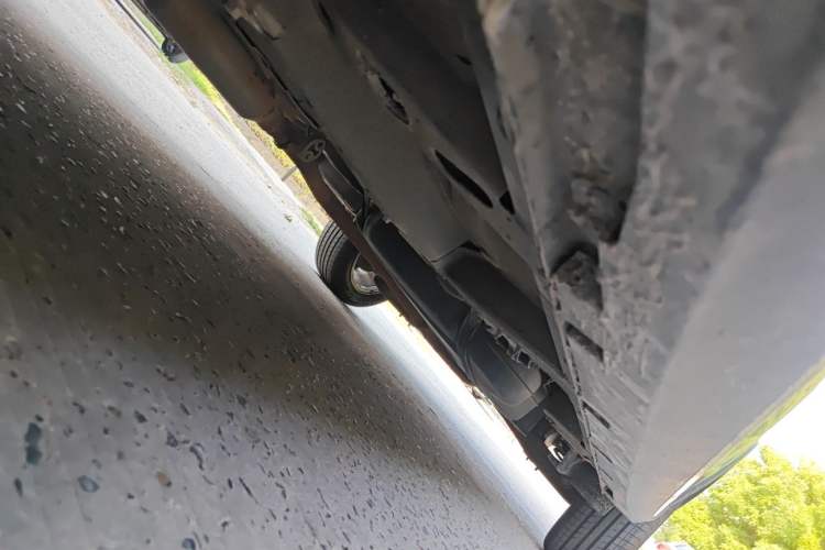 Used Roewe RX5 2018 20T Two-Wheel Drive Automatic Flagship Edition Chassis Front Left