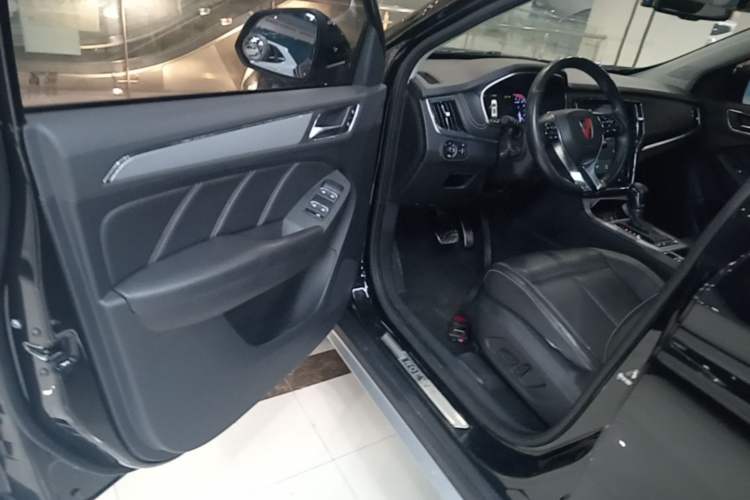 Used Roewe RX5 2018 30T Two-Wheel Drive Automatic Internet Smart Edition Driver Seat