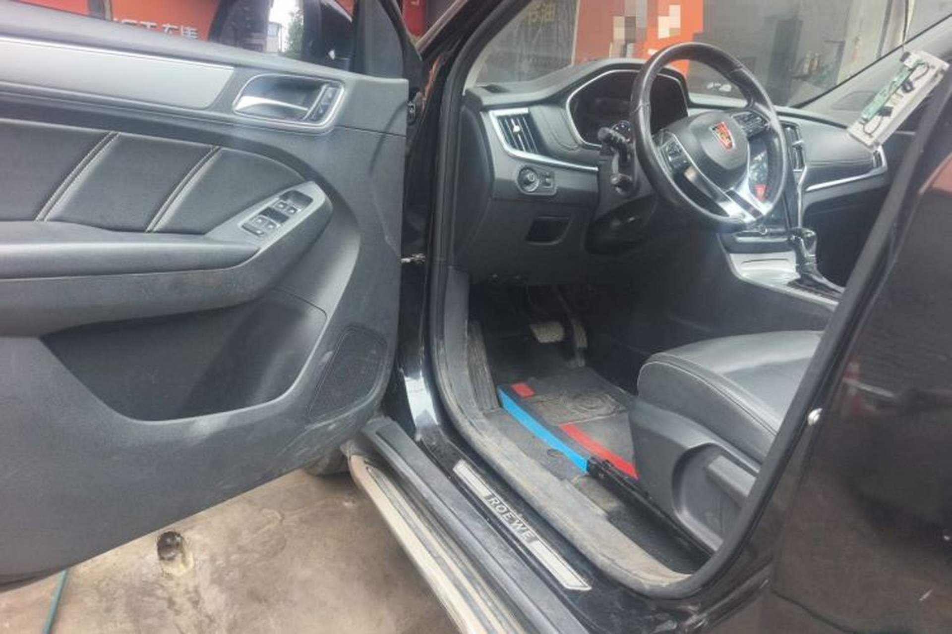 Used Roewe RX5 2018 20T Two-Wheel Drive Automatic Internet Smart Edition Driver Seat