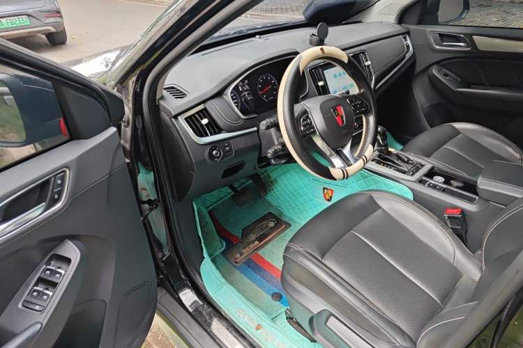 Used Roewe RX5 2018 20T Two-Wheel Drive Automatic Internet Smart Edition Driver Seat