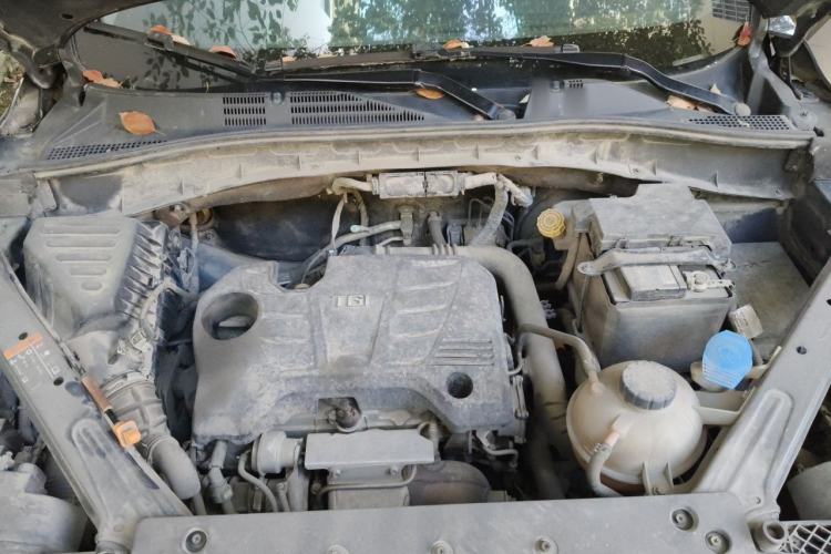 Used Roewe RX5 2018 20T Two-Wheel Drive Manual Internet Elite Edition Engine Bay