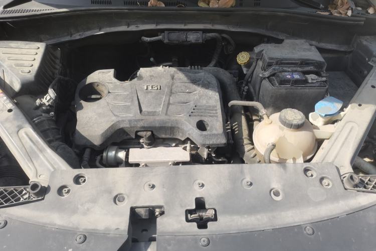 Used Roewe RX5 2018 20T Two-Wheel Drive Automatic Internet Smart Edition Engine Bay