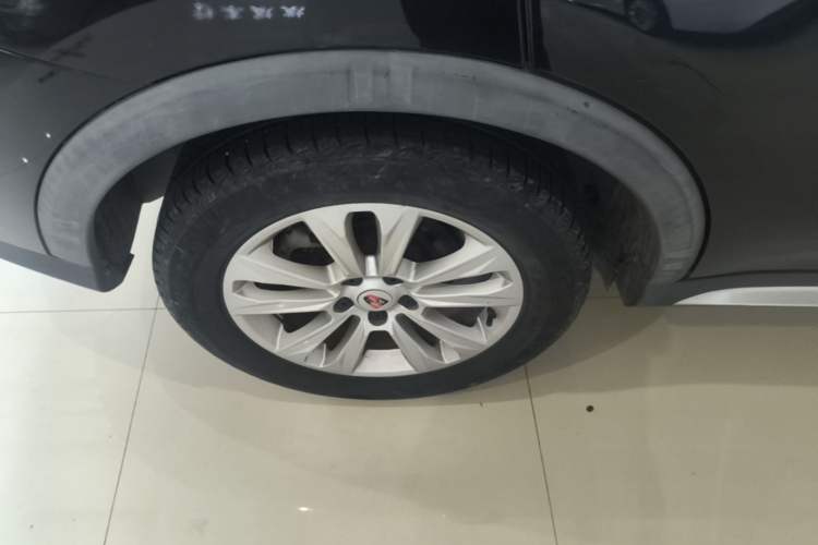 Used Roewe RX5 2018 20T Two-Wheel Drive Manual Flagship Edition Exterior 5