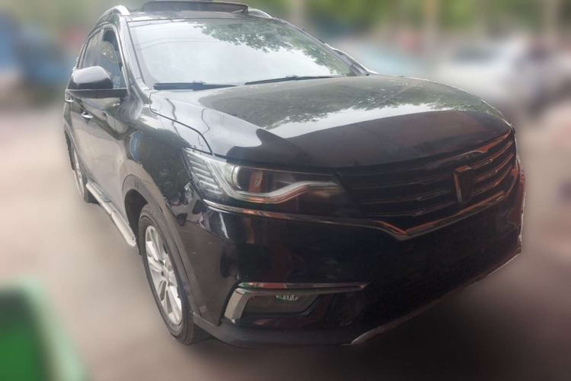 Used Roewe RX5 2018 20T Two-Wheel Drive Automatic Internet Smart Edition Front Right 45 Deg