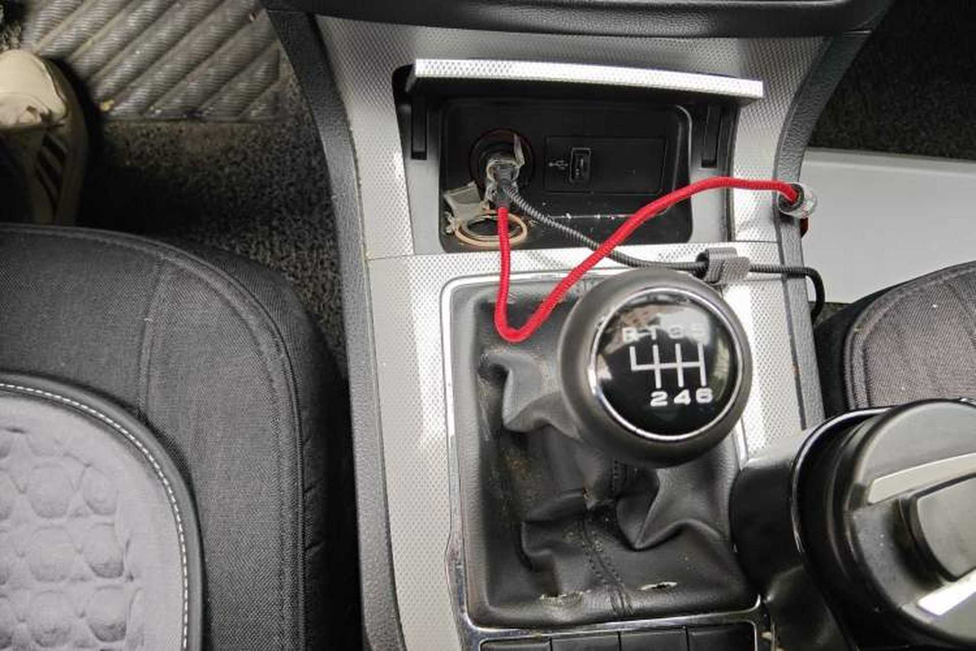 Used Roewe RX5 2018 20T Two-Wheel Drive Manual Flagship Edition Gear Lever