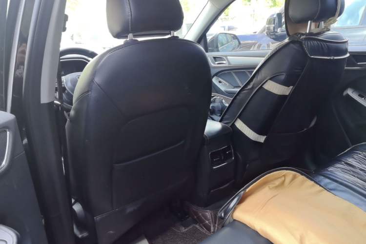 Used Roewe RX5 2018 20T Two-Wheel Drive Automatic Internet Smart Edition Headliner