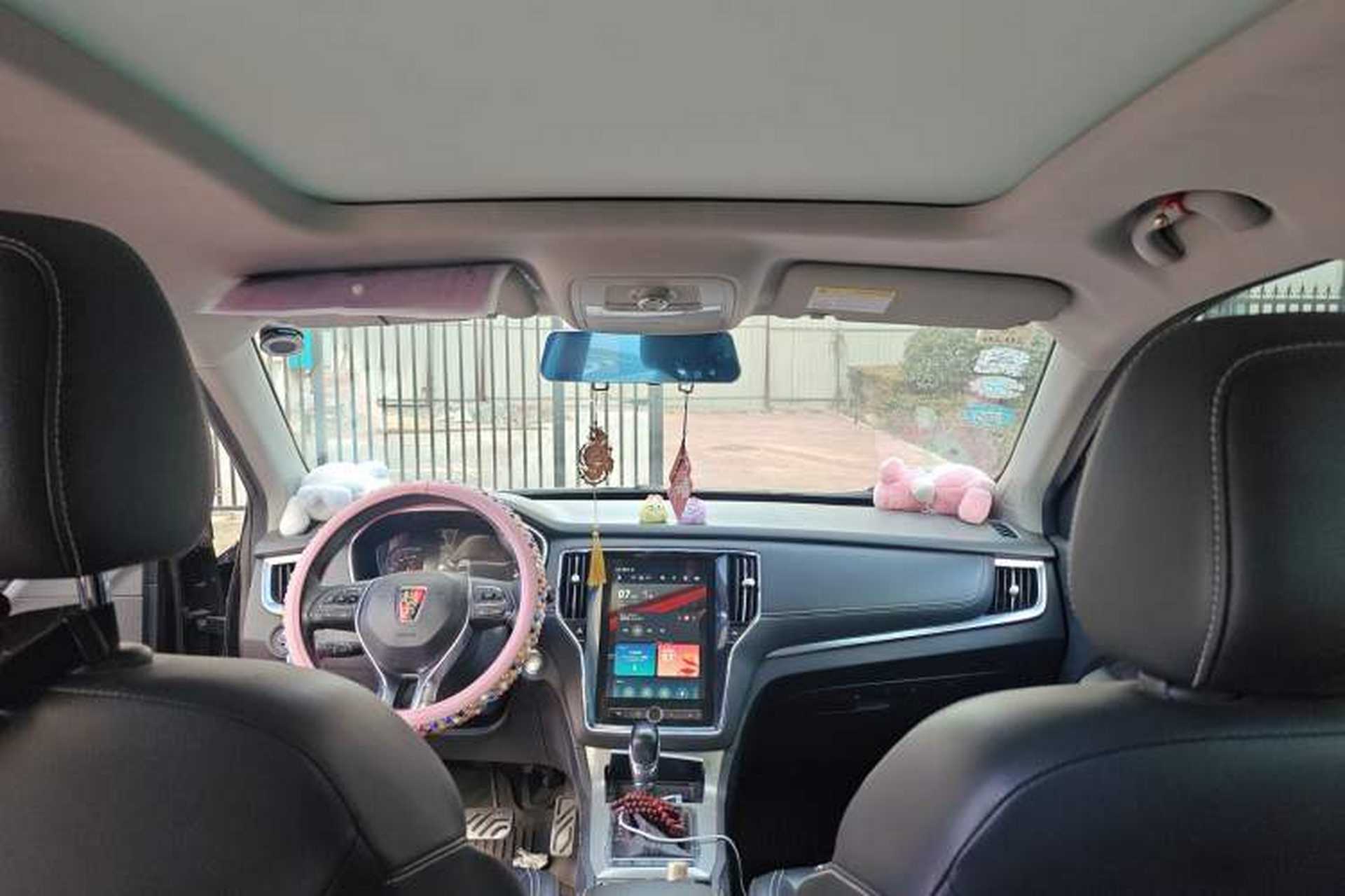 Used Roewe RX5 2018 20T Two-Wheel Drive Automatic Internet Smart Luxury Edition Headliner