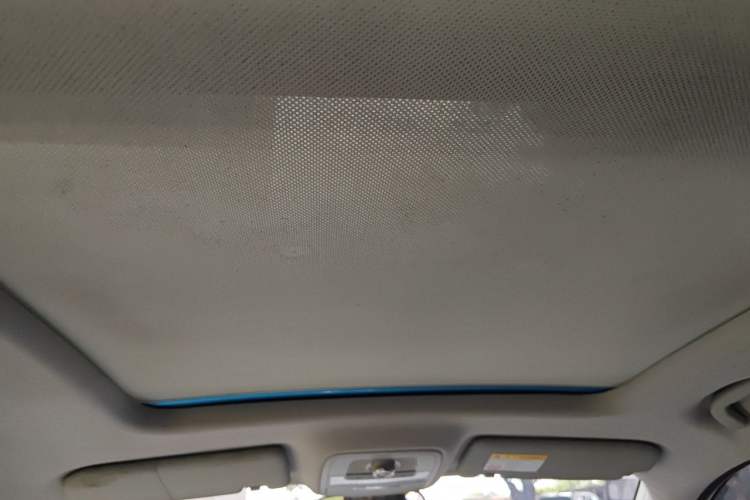 Used Roewe RX5 2018 20T Two-Wheel Drive Automatic Internet Smart Edition Headliner