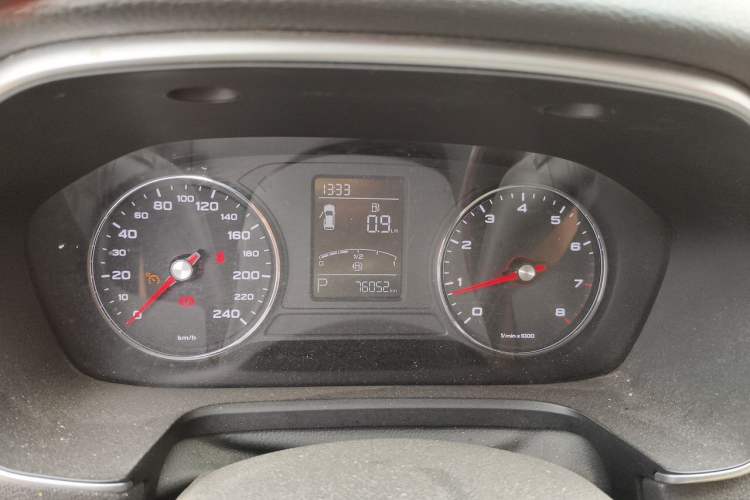 Used Roewe RX5 2018 20T Two-Wheel Drive Automatic Flagship Edition Instrument Cluster