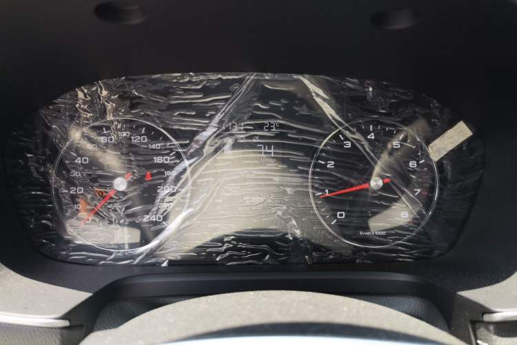 Used Roewe RX5 2018 20T Two-Wheel Drive Automatic Internet Smart Edition Instrument Cluster