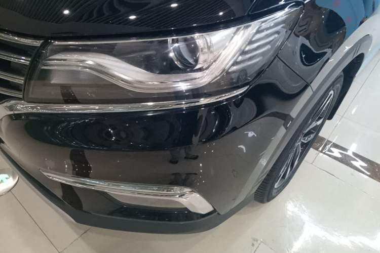 Used Roewe RX5 2018 30T Two-Wheel Drive Automatic Internet Smart Edition Left Front Headlight