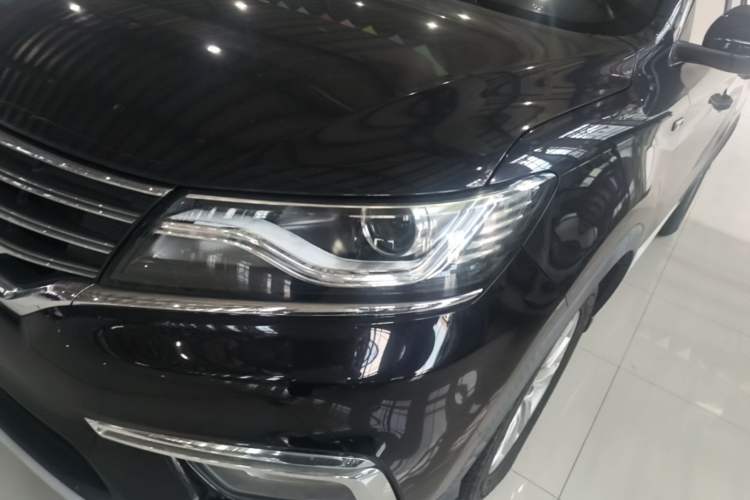 Used Roewe RX5 2018 20T Two-Wheel Drive Manual Flagship Edition Left Front Headlight