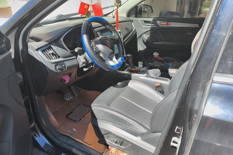 Used Roewe RX5 2018 30T Two-Wheel Drive Automatic Internet Black Gold Limited Edition Left Front Seat