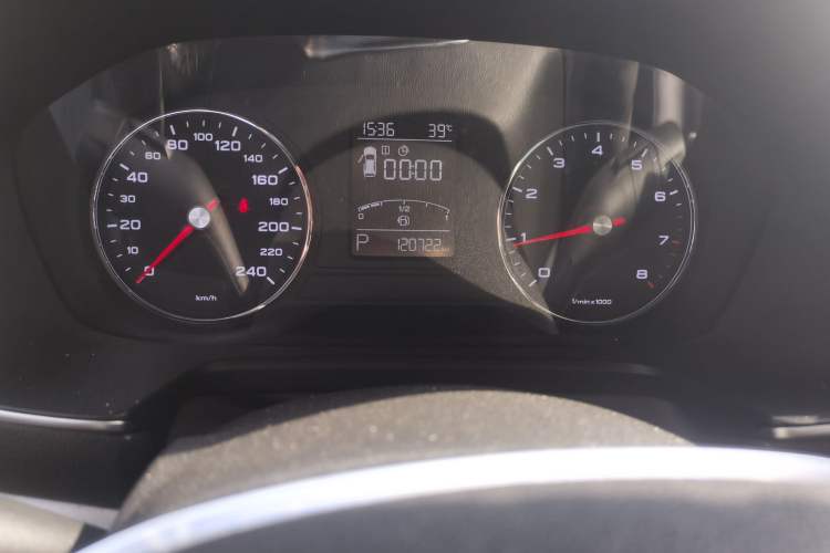 Used Roewe RX5 2018 20T Two-Wheel Drive Automatic Internet Smart Edition Odometer Close Up