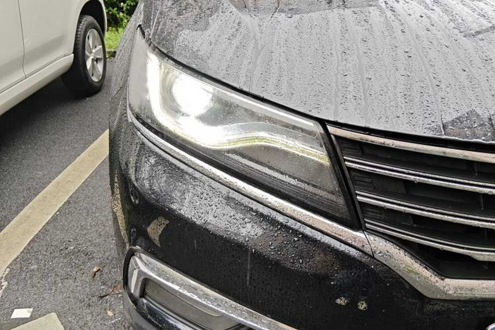 Used Roewe RX5 2018 20T Two-Wheel Drive Manual Flagship Edition Right Front Headlight