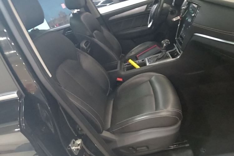 Used Roewe RX5 2018 30T Two-Wheel Drive Automatic Internet Smart Edition Right Front Seat