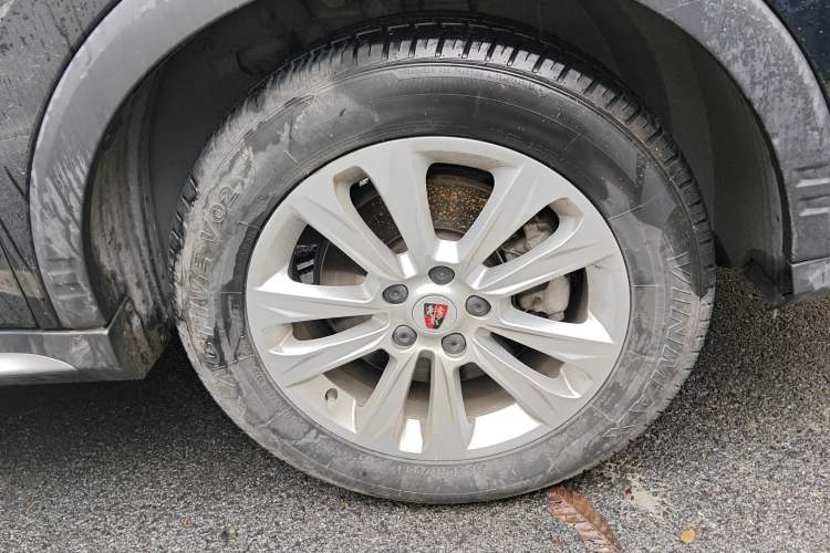 Used Roewe RX5 2018 20T Two-Wheel Drive Manual Flagship Edition Right Front Wheel Hub