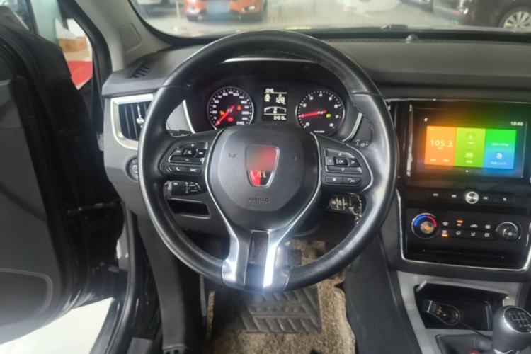 Used Roewe RX5 2018 20T Two-Wheel Drive Manual Flagship Edition Steering Wheel