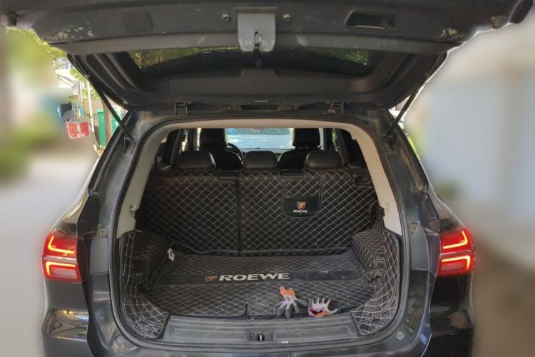 Used Roewe RX5 2018 20T Two-Wheel Drive Manual Internet Elite Edition Trunk