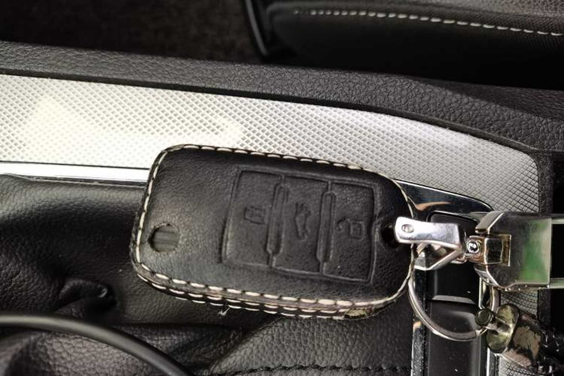 Used Roewe RX5 2018 20T Two-Wheel Drive Automatic Flagship Edition Vehicle Key