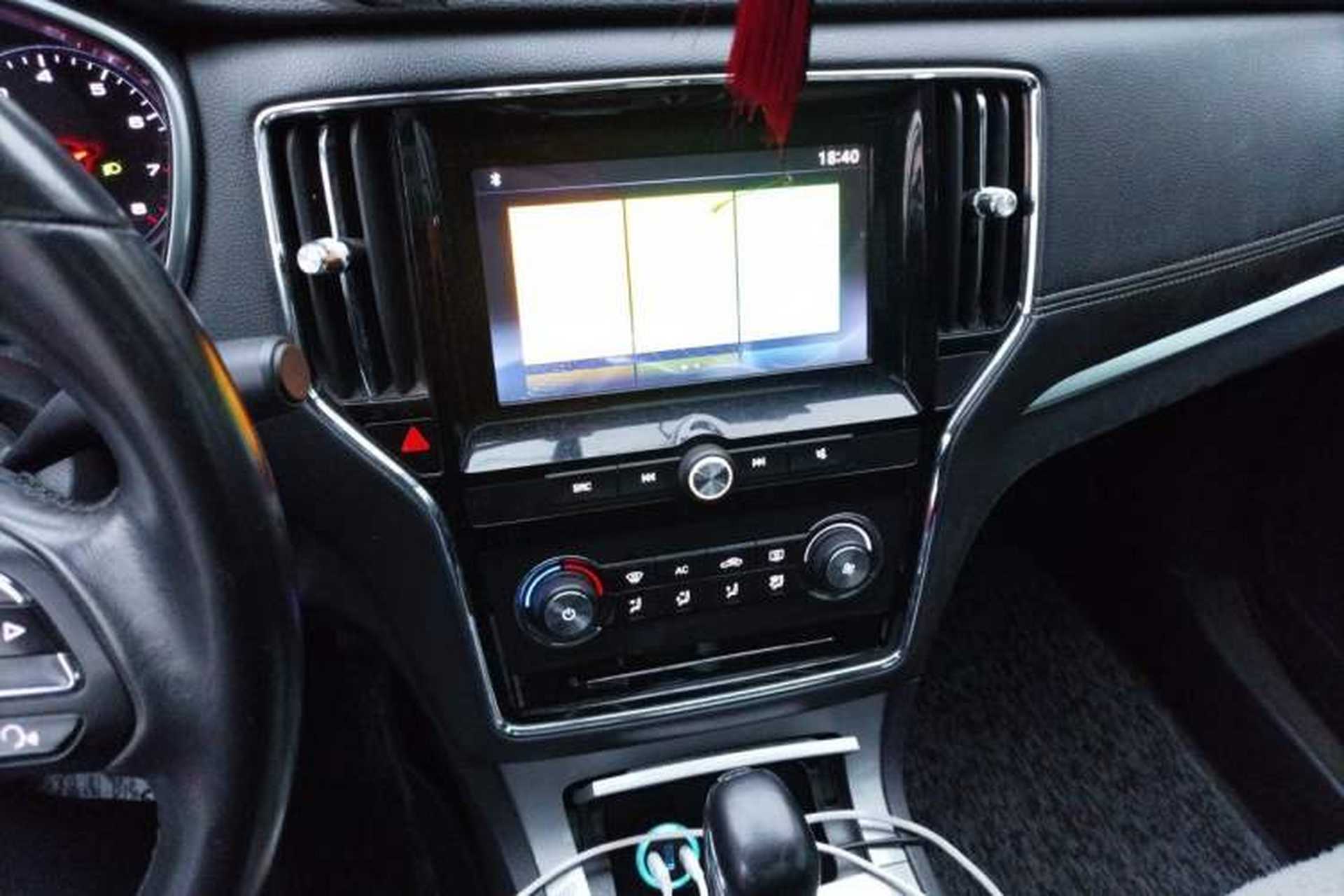 Used Roewe RX5 2018 20T Two-Wheel Drive Automatic Flagship Edition Audio And AC Panel