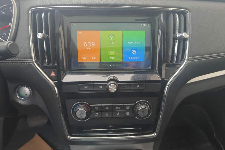 Used Roewe RX5 2018 20T Two-Wheel Drive Automatic Flagship Edition Audio And AC Panel