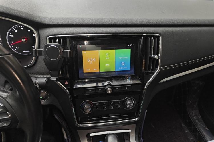 Used Roewe RX5 2018 20T Two-Wheel Drive Automatic Flagship Edition Audio And AC Panel