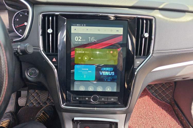 Used Roewe RX5 2018 20T Two-Wheel Drive Manual Internet Elite Edition Audio And AC Panel