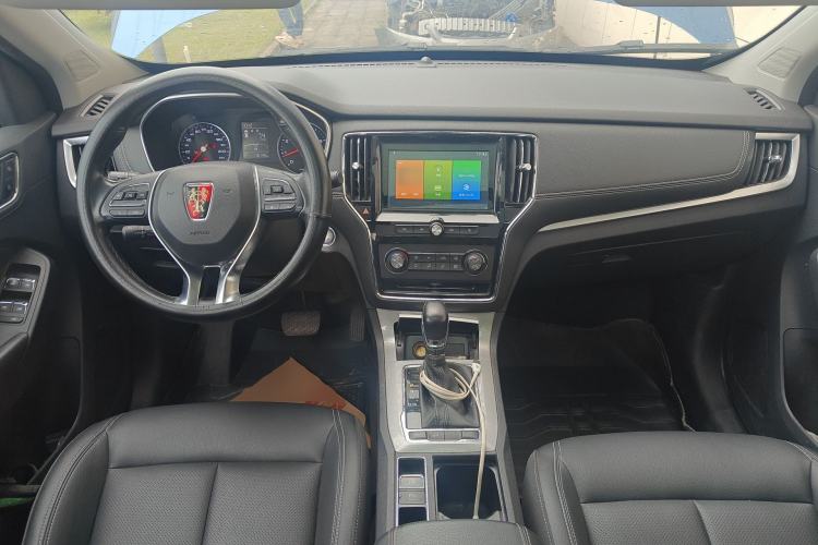 Used Roewe RX5 2018 20T Two-Wheel Drive Automatic Flagship Edition Center Console