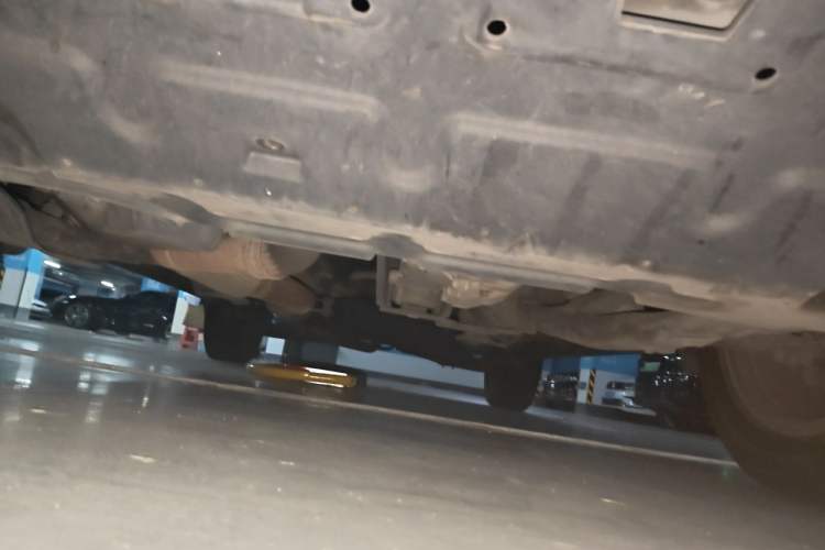 Used Roewe RX5 2018 20T Two-Wheel Drive Automatic Flagship Edition Chassis Front