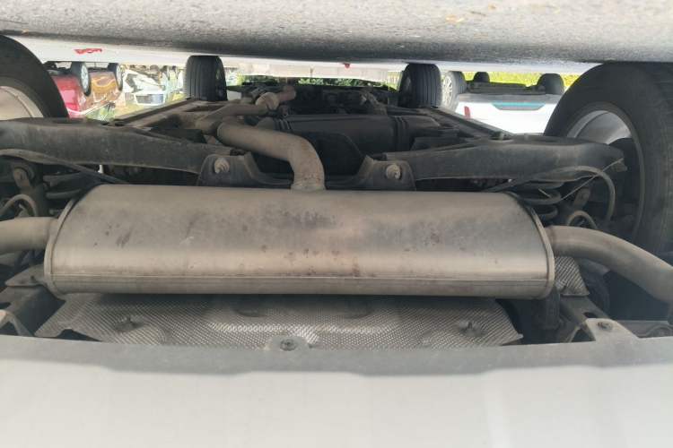 Used Roewe RX5 2018 20T Two-Wheel Drive Automatic Flagship Edition Chassis Rear