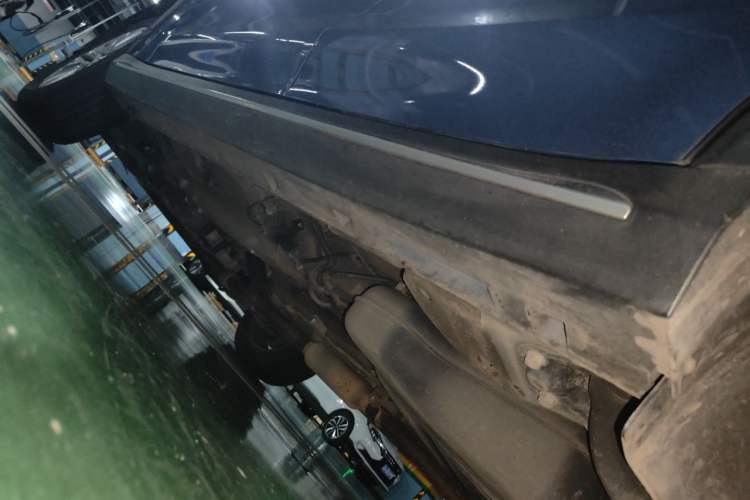 Used Roewe RX5 2018 20T Two-Wheel Drive Automatic Internet Smart Edition Chassis Rear Left