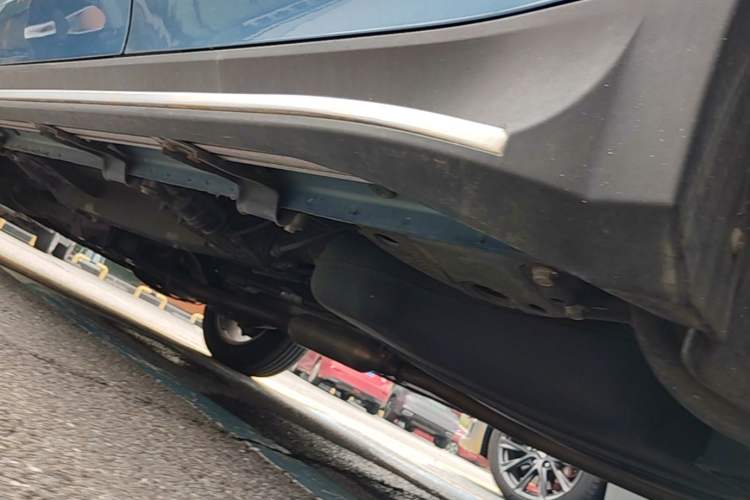 Used Roewe RX5 2018 20T Two-Wheel Drive Automatic Flagship Edition Chassis Rear Left