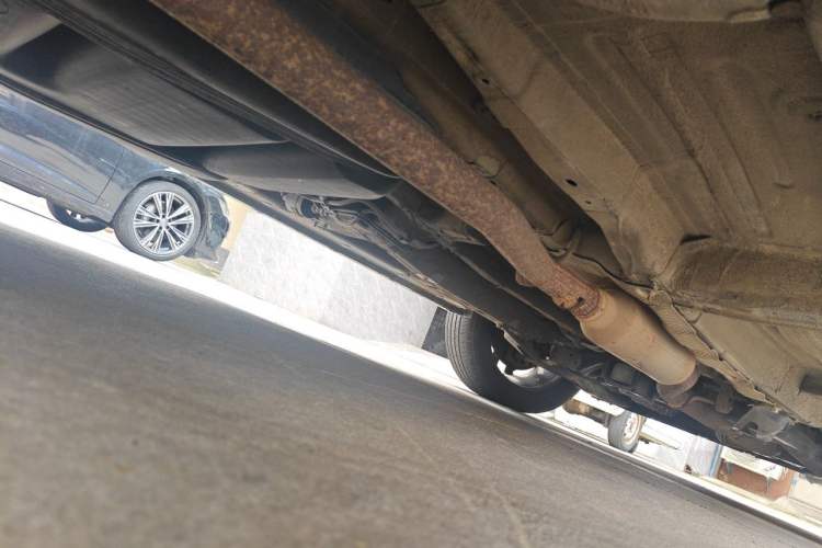 Used Roewe RX5 2018 20T Two-Wheel Drive Automatic Internet Smart Edition Chassis Rear Right