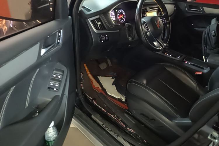 Used Roewe RX5 2018 20T Two-Wheel Drive Automatic Flagship Edition Driver Seat