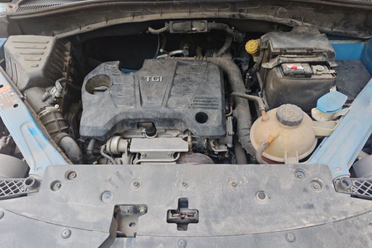 Used Roewe RX5 2018 20T Two-Wheel Drive Automatic Internet Smart Luxury Edition Engine Bay