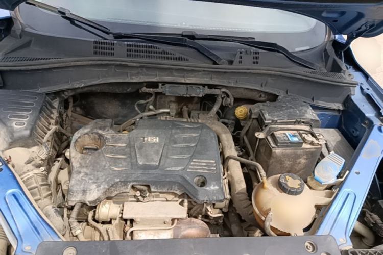 Used Roewe RX5 2018 20T Two-Wheel Drive Manual Flagship Edition Engine Bay
