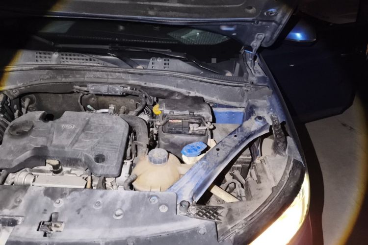 Used Roewe RX5 2018 20T Two-Wheel Drive Automatic Internet Smart Edition Engine Bay Left