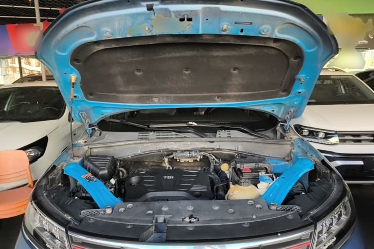 Used Roewe RX5 2018 20T Two-Wheel Drive Automatic Internet Smart Luxury Edition Engine Bay