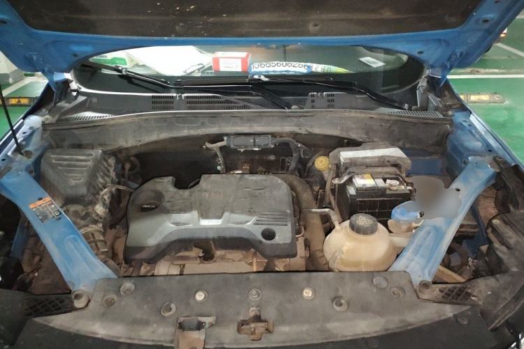 Used Roewe RX5 2018 20T Two-Wheel Drive Automatic Internet Smart Edition Engine Bay