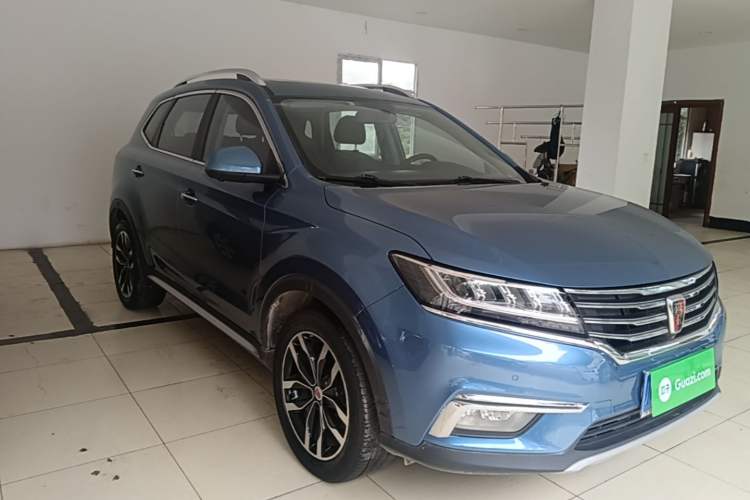 Used Roewe RX5 2018 20T Two-Wheel Drive Automatic Internet Smart Luxury Edition Front Right 45 Deg