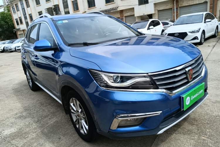 Used Roewe RX5 2018 20T Two-Wheel Drive Manual Flagship Edition Front Right 45 Deg